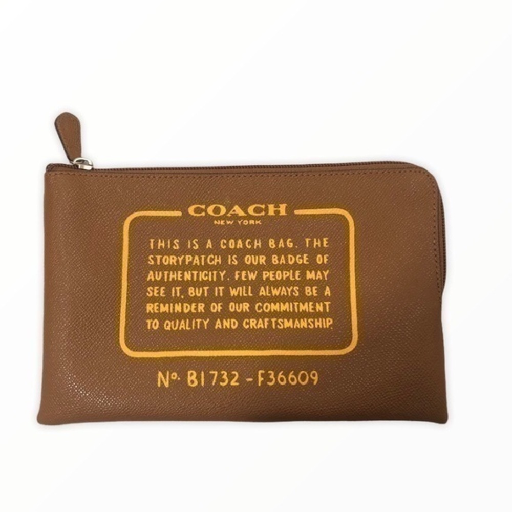 Coach Brown Creed Pouch